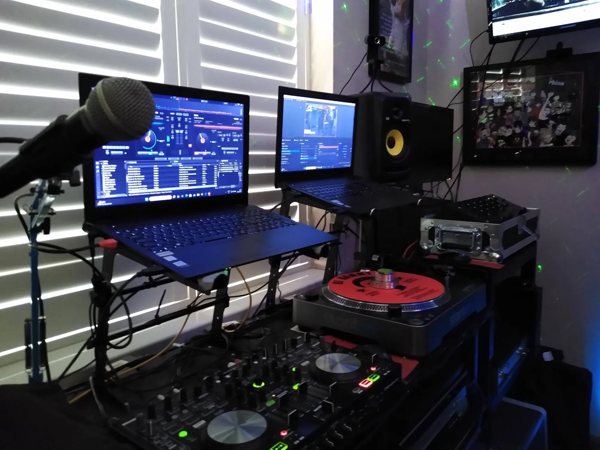 Hammy's DJ setup at home